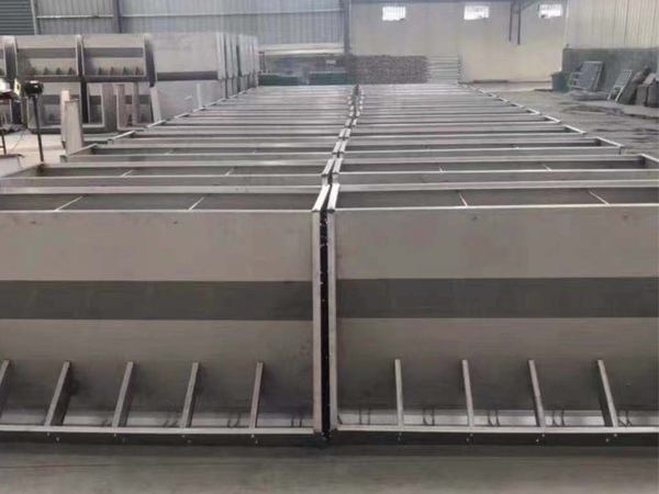 飼料粉碎攪拌機(jī)